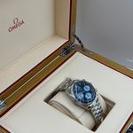 Omega Speedmaster 324.30.38.50.03.002 (2024) - Blauw wijzerplaat 38mm Staal (2/8)