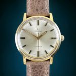 Omega Genève 135.070 (1970) - White dial 34 mm Yellow Gold case (1/8)