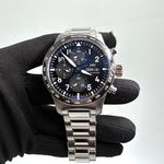 IWC Pilot Chronograph IW388304 (2025) - Black dial 43 mm Titanium case (4/6)