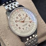 Breitling Navitimer A173262A1G1A1 (2024) - Black dial 40 mm Steel case (3/8)