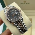 Rolex Datejust 36 126231 (2024) - Silver dial 36 mm Steel case (4/8)