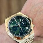 Vacheron Constantin Overseas 5520V/210R-B966 (2025) - Green dial 43 mm Rose Gold case (2/8)