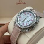 Omega Speedmaster Ladies Chronograph 3835.74.34 (2023) - Wit wijzerplaat 36mm Staal (4/8)