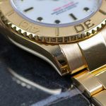 Rolex Yacht-Master 40 16628 (2002) - White dial 40 mm Yellow Gold case (2/8)