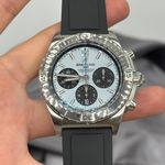 Breitling Chronomat 42 PB0134101C1S1 (2024) - Blauw wijzerplaat 42mm Staal (2/8)