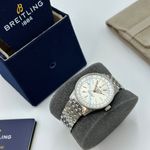 Breitling Navitimer A17395F41G1A1 (2023) - Silver dial 35 mm Steel case (2/8)