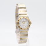 Omega Constellation 1262.75.00 (2002) - Pearl dial 23 mm Gold/Steel case (3/8)