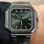 Patek Philippe Cubitus 5821/1A-001 (2024) - Green dial 45 mm Steel case (2/3)