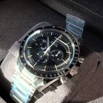 Omega Speedmaster 310.30.40.50.06.001 (2025) - Black dial 40 mm Steel case (2/3)