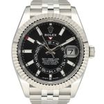 Rolex Sky-Dweller 336934 (2024) - Black dial 42 mm White Gold case (3/8)