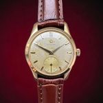 Omega Seamaster 2672 (1950) - Champagne dial 33 mm Yellow Gold case (1/8)