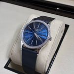 Patek Philippe Calatrava 4997/200G-001 (2023) - Blue dial 35 mm White Gold case (8/8)