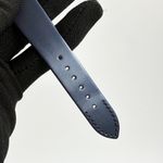 Patek Philippe Calatrava 4997/200G-001 (2023) - Blue dial 35 mm White Gold case (3/8)