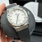 Hublot Classic Fusion 542.nx.2611.rx (2024) - Silver dial 42 mm Titanium case (4/8)