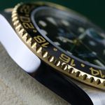 Rolex GMT-Master II 116713LN (2010) - Black dial 40 mm Gold/Steel case (6/8)