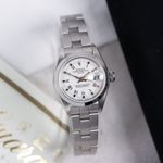 Rolex Oyster Perpetual Lady Date 69160 (1996) - Wit wijzerplaat 26mm Staal (1/8)