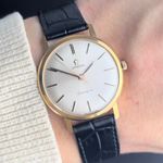 Omega Genève 18k Yellow Gold (1968) - White dial 32 mm Yellow Gold case (2/8)