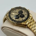 Omega Speedmaster Professional Moonwatch 310.60.42.50.99.002 (2024) - Gold dial 42 mm Yellow Gold case (2/8)