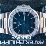 Patek Philippe Nautilus 5713/1G-001 (2008) - Blauw wijzerplaat 40mm Witgoud (3/8)