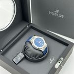 Hublot Classic Fusion Blue 542.NX.7170.LR - (2/8)