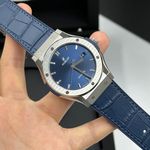 Hublot Classic Fusion Blue 542.NX.7170.LR (2024) - Blauw wijzerplaat 42mm Titanium (7/8)