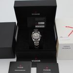 Tudor Black Bay 54 79000N (2023) - Black dial 37 mm Steel case (2/8)