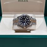 Rolex GMT-Master II 126713GRNR (2024) - Zwart wijzerplaat 40mm Goud/Staal (4/8)