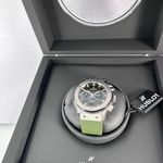 Hublot Classic Fusion Chronograph 541.NX.8970.RX (2024) - Groen wijzerplaat 42mm Titanium (5/8)