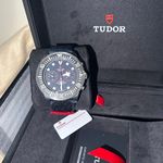 Tudor Pelagos 25807KN (2024) - Blauw wijzerplaat 43mm Carbon (6/8)