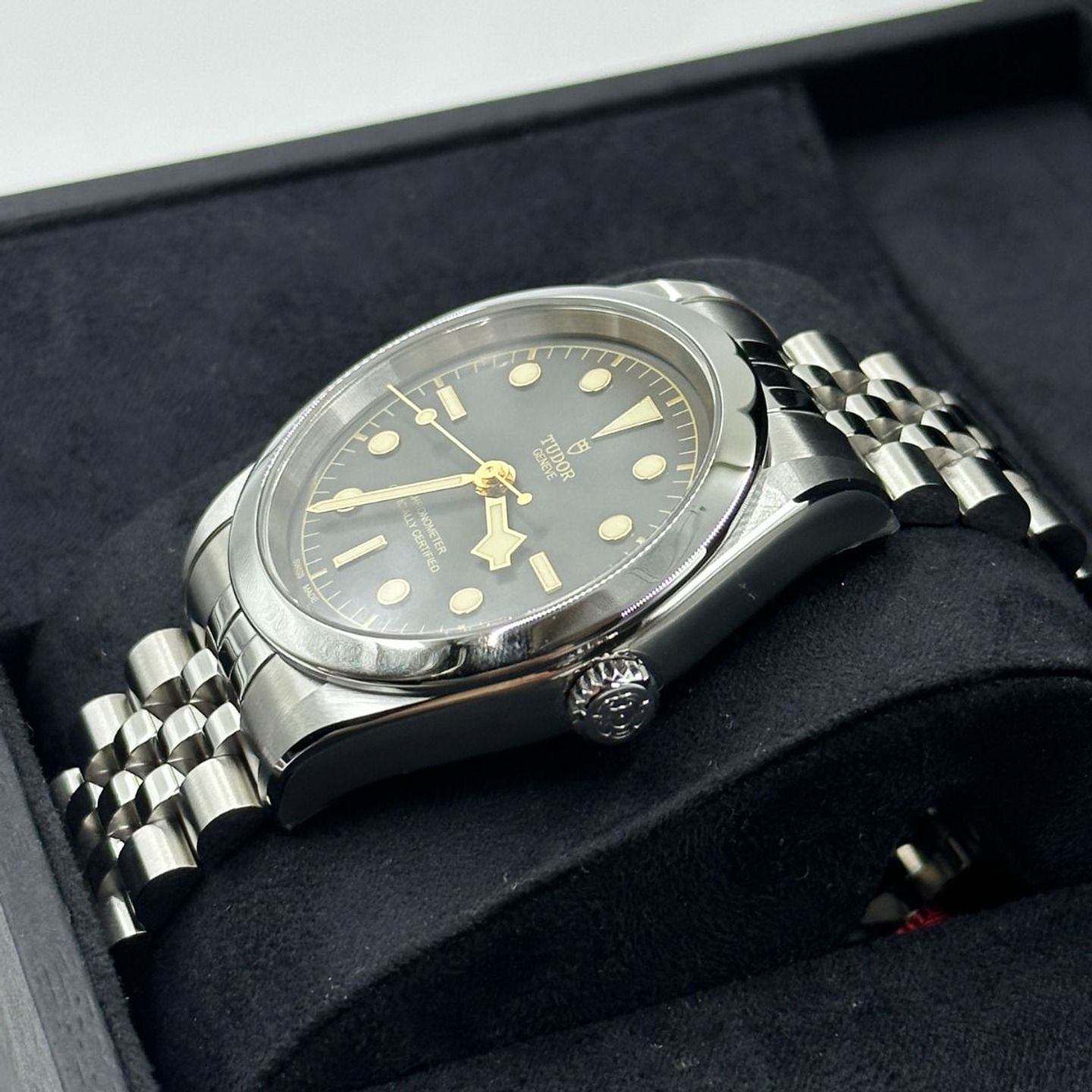 Tudor Black Bay 41 79680-0001 - (6/8)