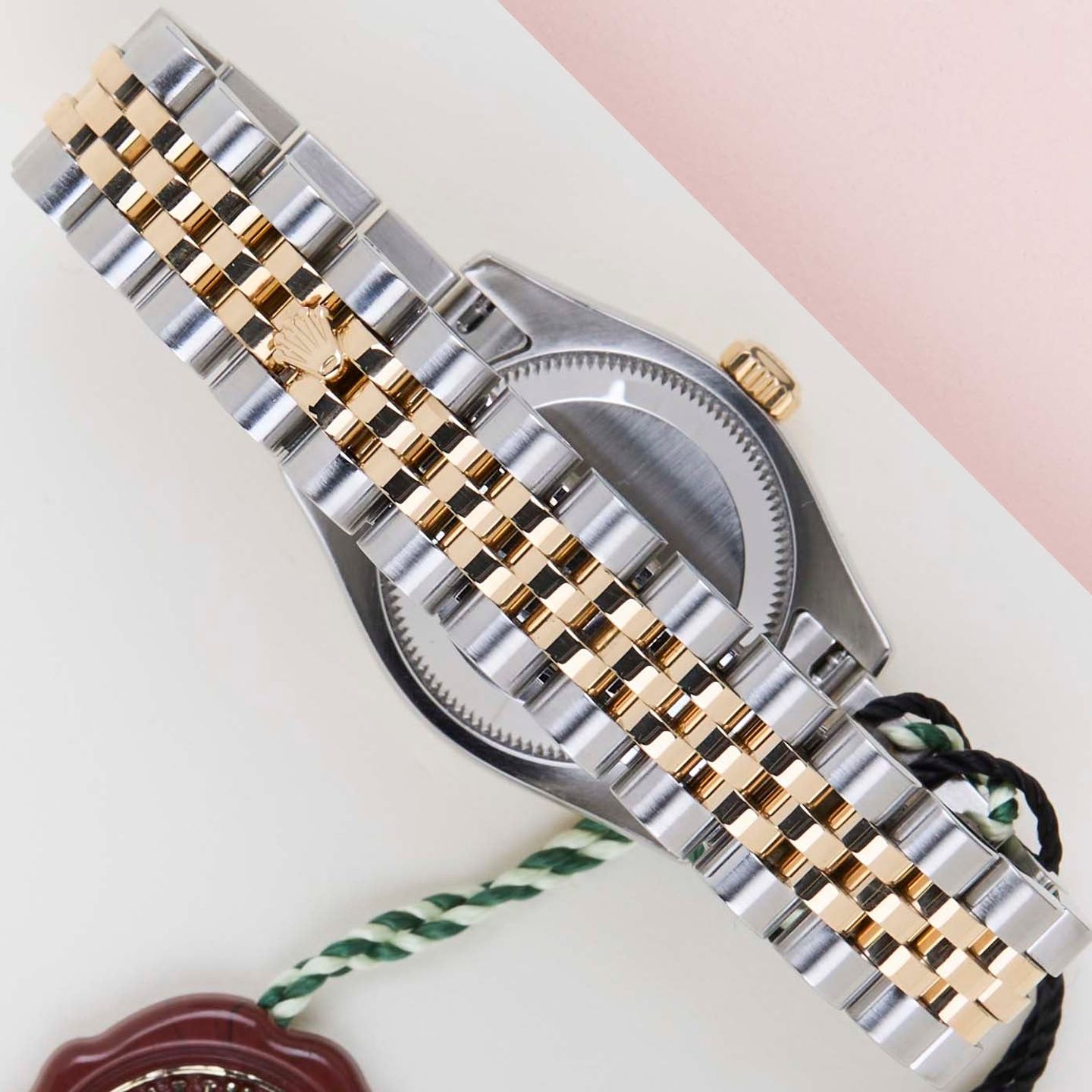 Unknown Unknown 179173 - (6/8)