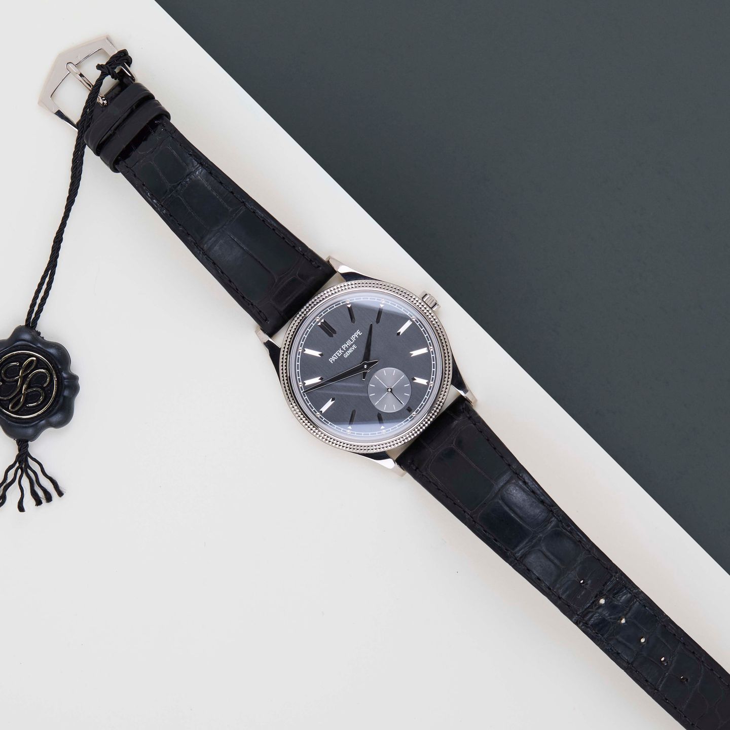 Patek Philippe Calatrava 6119G-001 - (2/8)