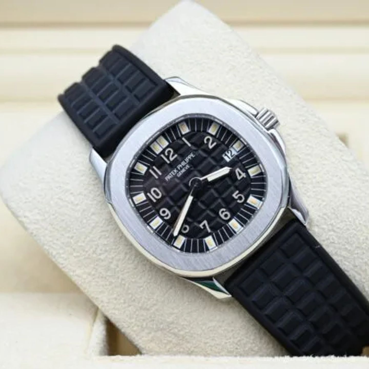 Patek Philippe Aquanaut 4960 - (1/5)
