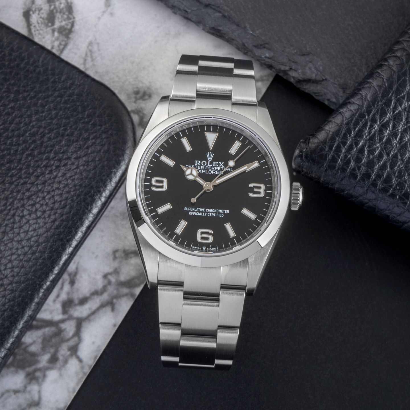 Rolex Explorer 124270 (Onbekend (willekeurig serienummer)) - Zwart wijzerplaat 36mm Staal (1/8)