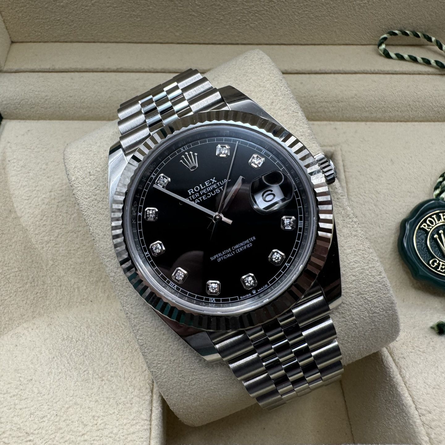 Rolex Datejust 41 126334 (2022) - Zwart wijzerplaat 41mm Staal (2/8)