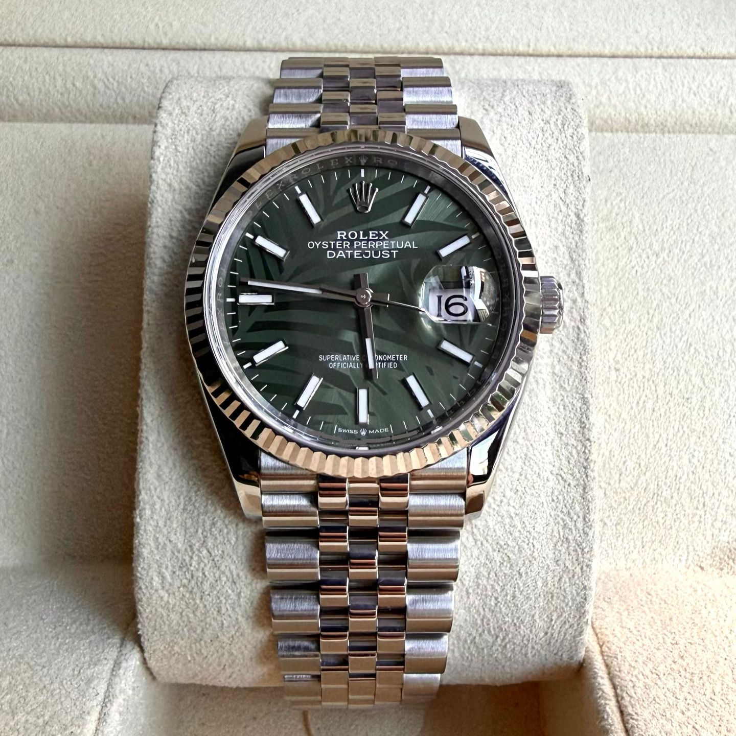 Rolex Datejust 36 126234 (2023) - Green dial 36 mm Steel case (2/14)