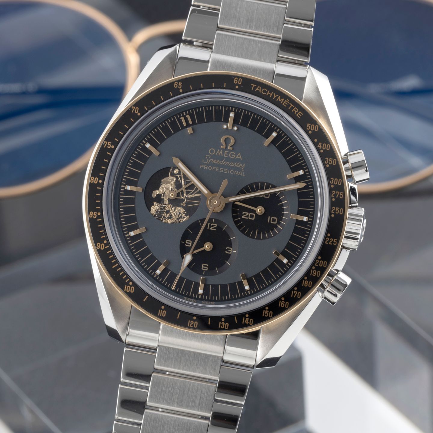 Omega Speedmaster Professional Moonwatch 310.20.42.50.01.001 (2019) - Black dial 42 mm Steel case (3/8)