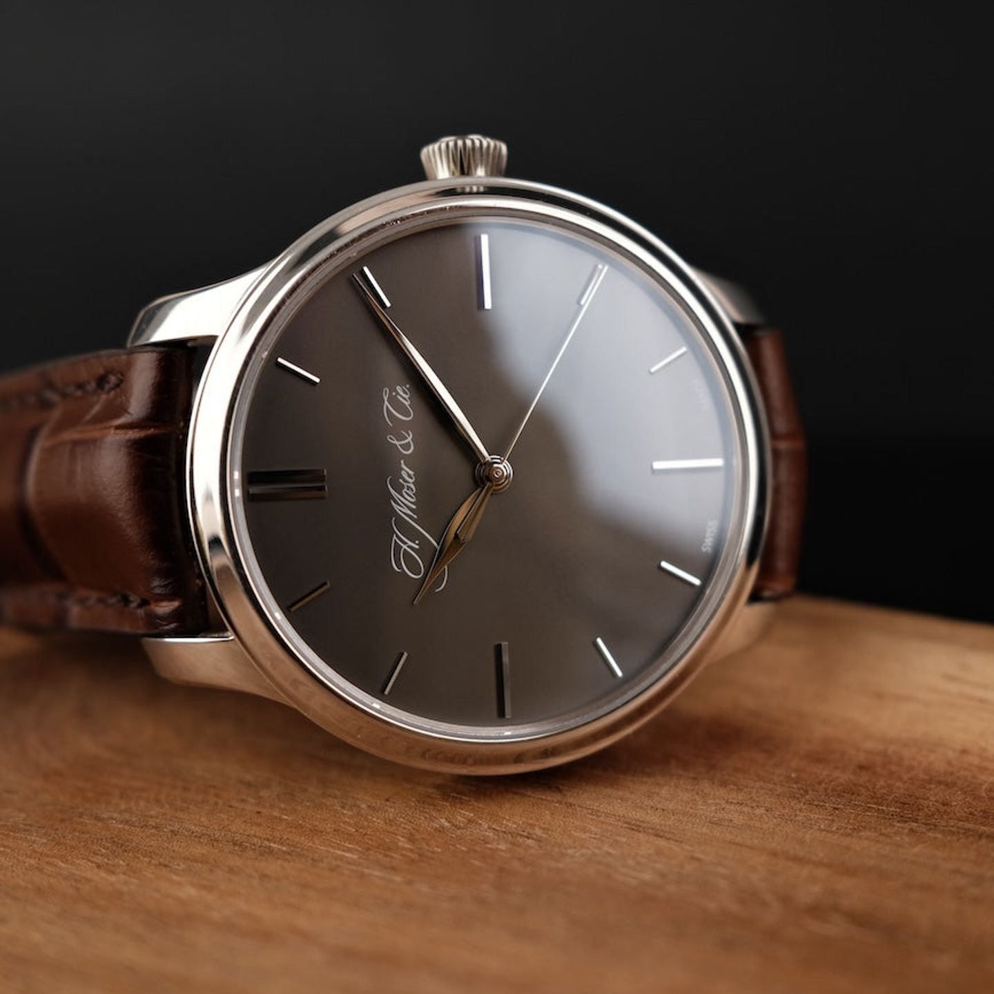 H. Moser & Cie. Endeavour 343505015 - (2/8)