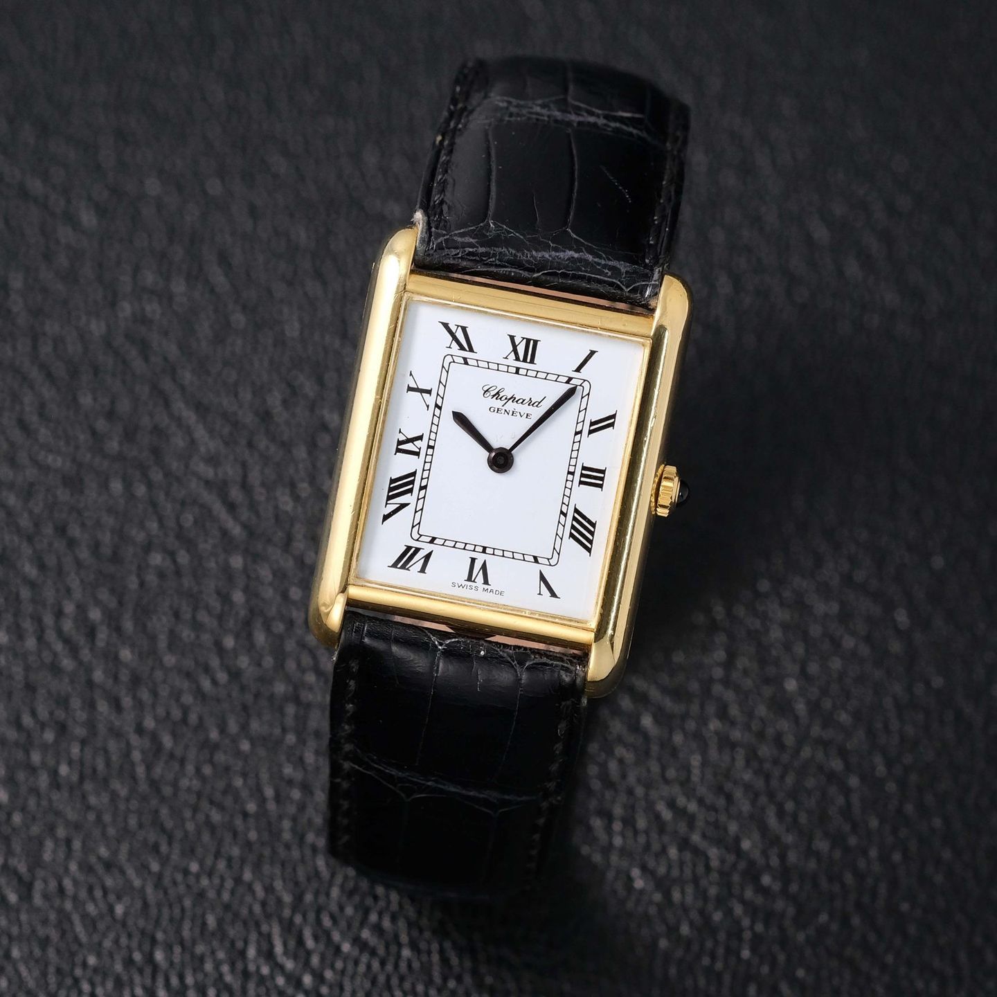 Chopard Tank 2012 (1980) - White dial 33 mm Yellow Gold case (1/8)