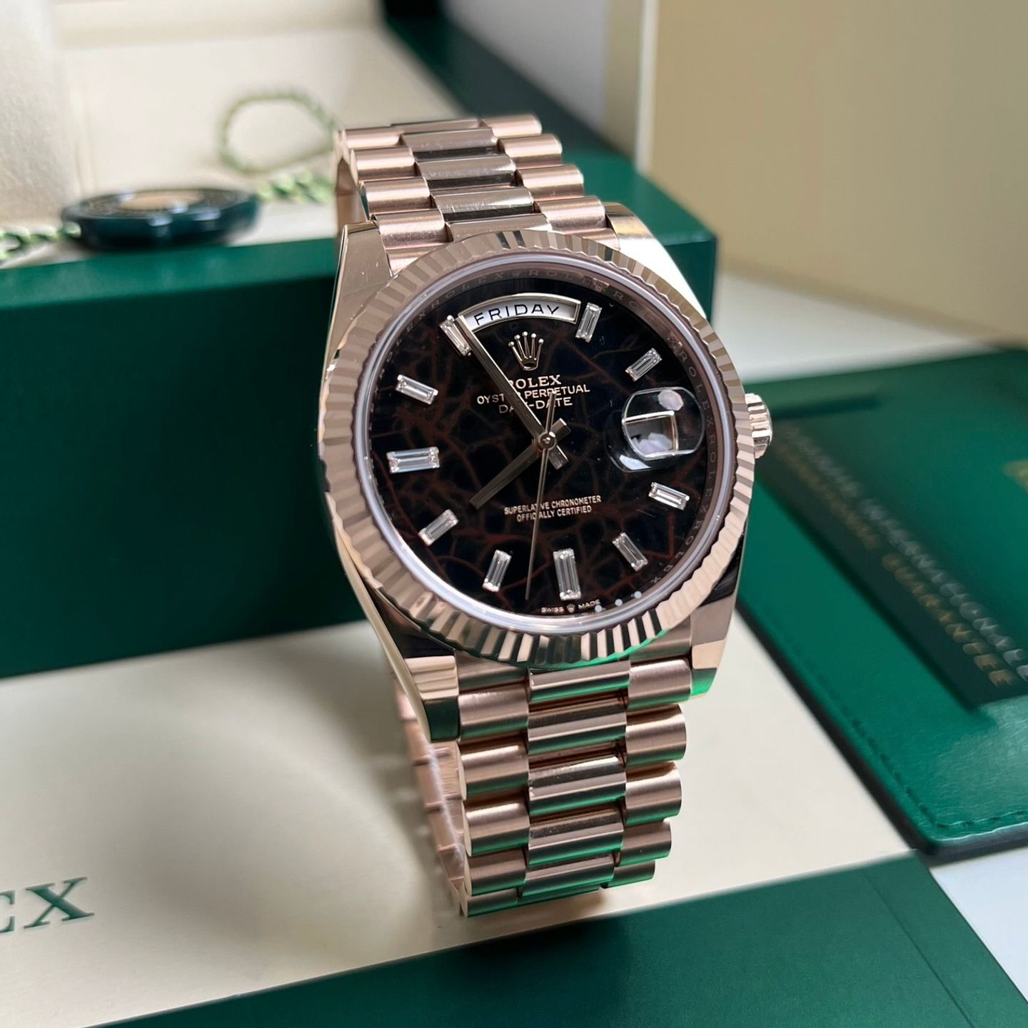 Rolex Day-Date 40 228235 (2021) - Brown dial 40 mm Rose Gold case (6/8)