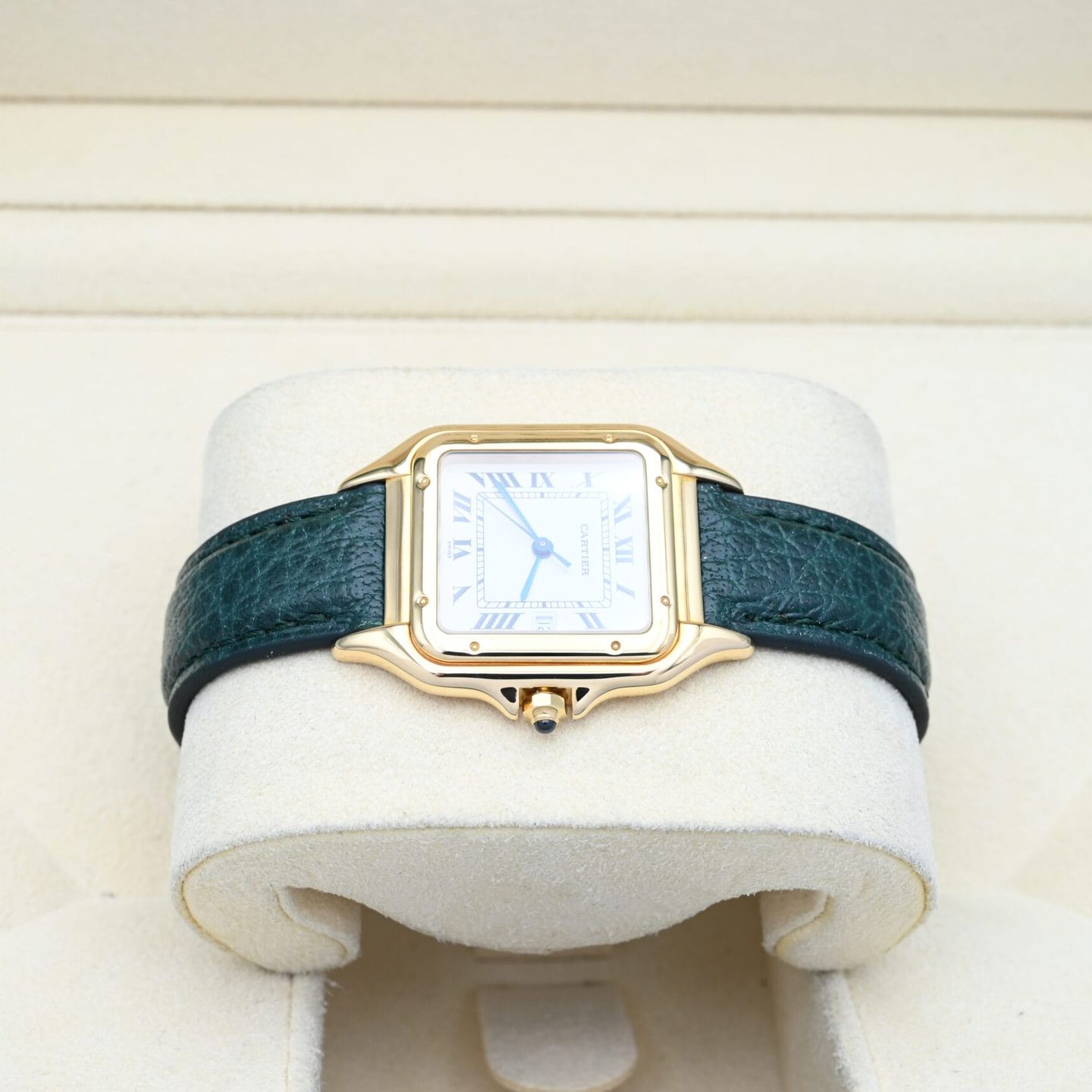 Cartier Panthère 106000M (Unknown (random serial)) - White dial 29 mm Yellow Gold case (4/8)