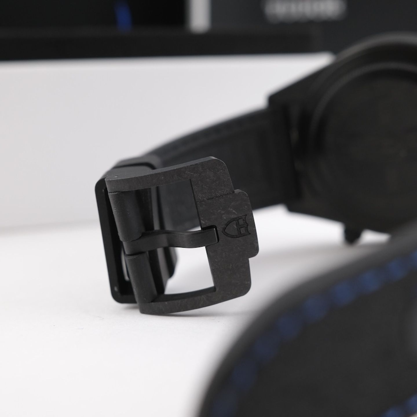 Tudor Black Bay Chrono 79377KN (2025) - White dial 42 mm Carbon case (8/8)