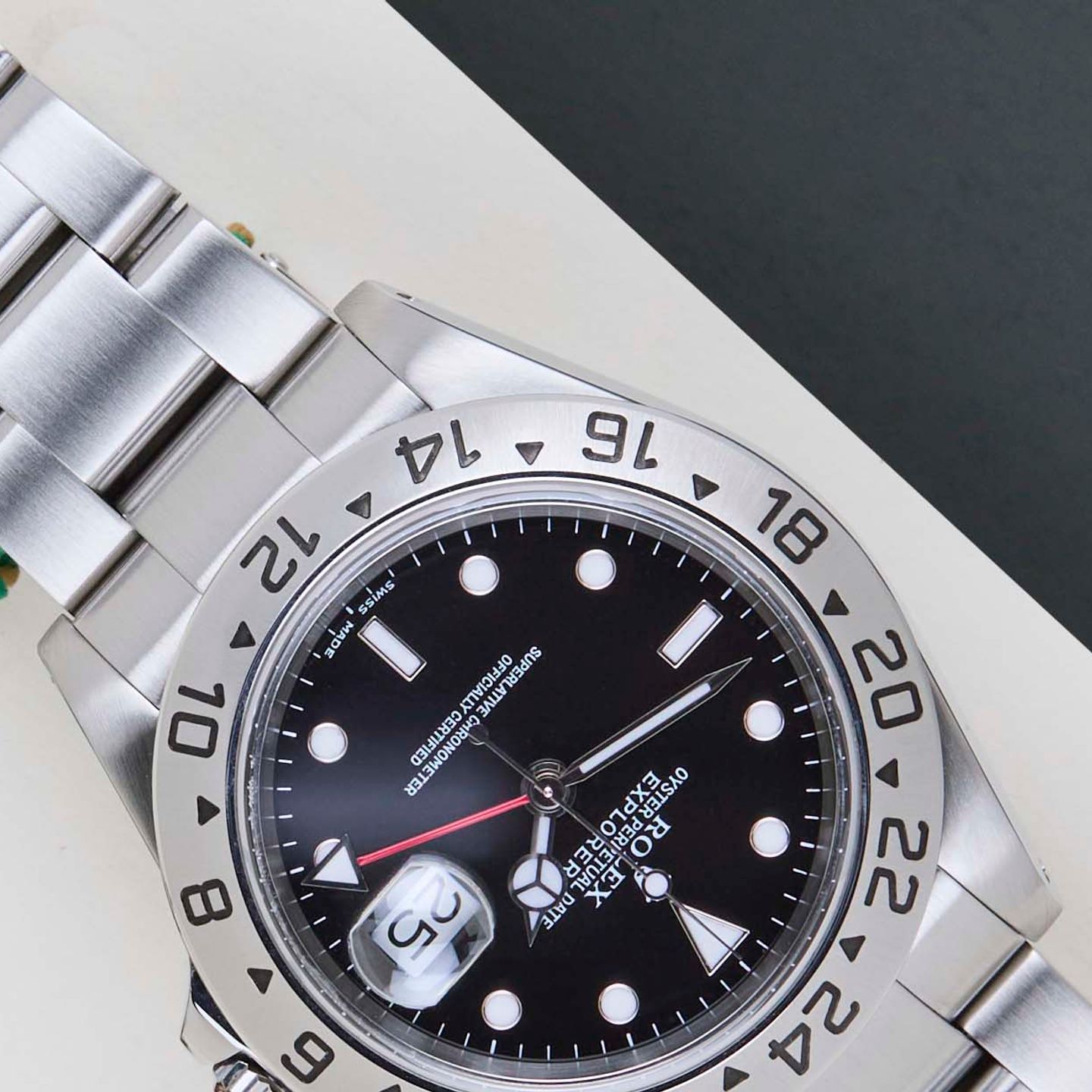 Rolex Explorer II 16570 (2002) - 40 mm Steel case (4/8)