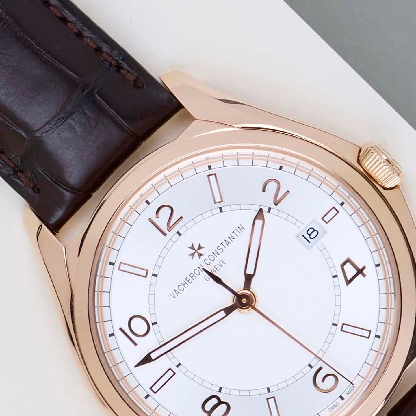 Vacheron Constantin Fiftysix 4600E/000R-B441 (2021) - Silver dial 40 mm Rose Gold case (3/8)