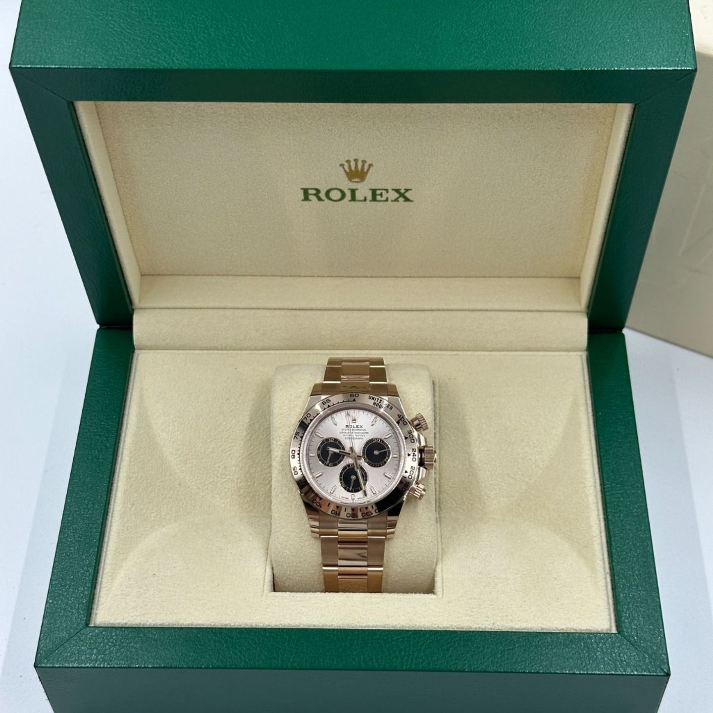 Rolex Daytona 126505 (2024) - Pink dial 40 mm Rose Gold case (4/8)