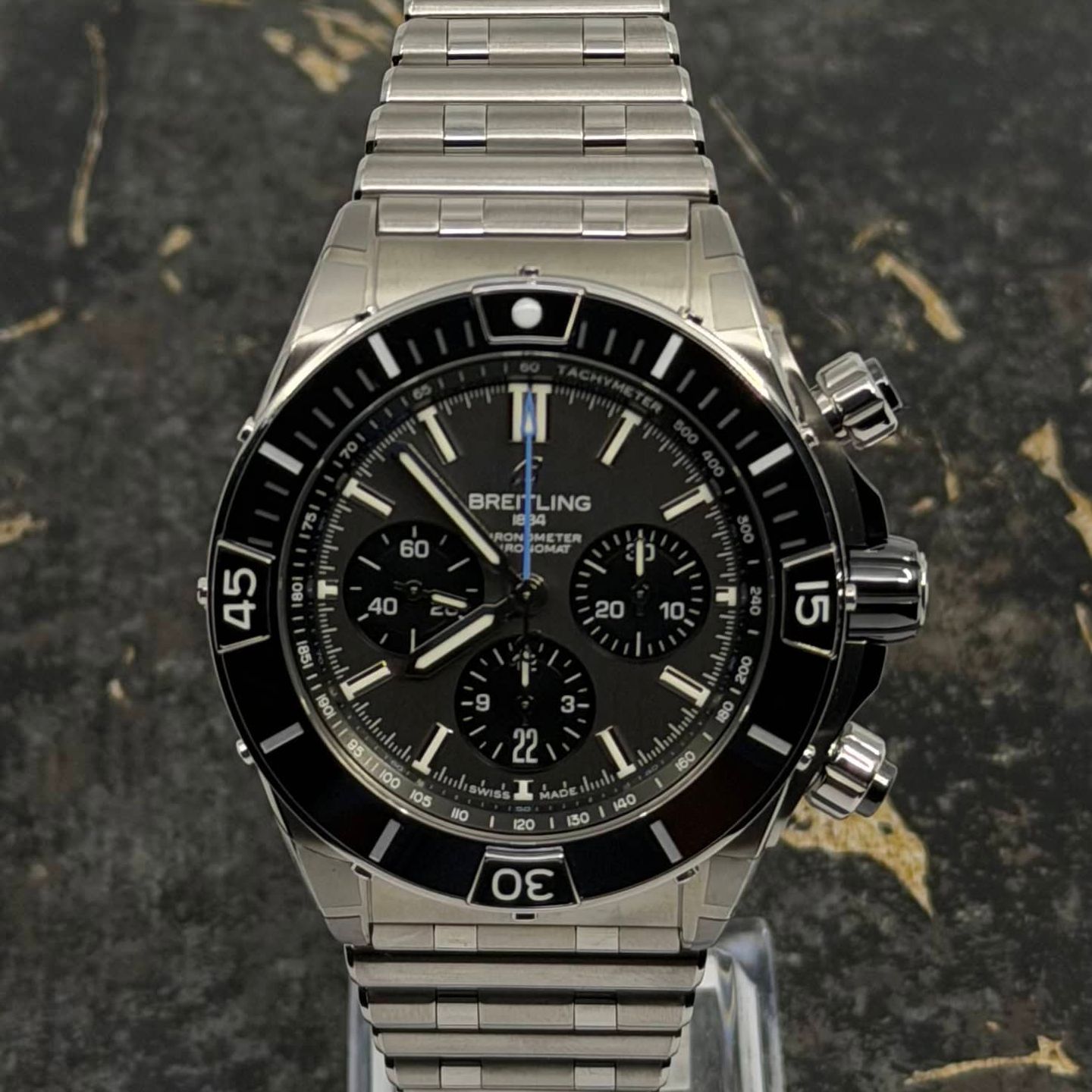 Breitling Super Chronomat EB0136251M1E1 (2026) - 44mm Titanium (2/8)