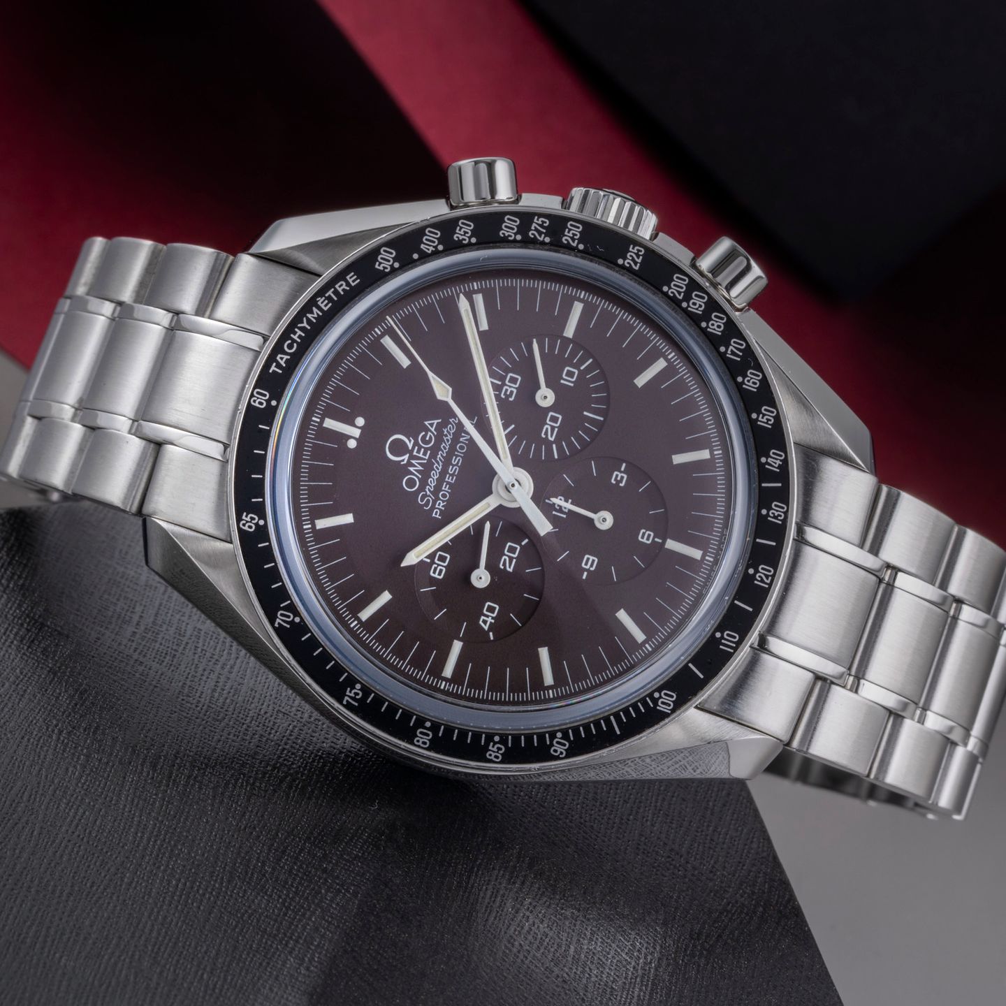 Omega Speedmaster Professional Moonwatch 311.30.42.30.13.001 - (2/8)