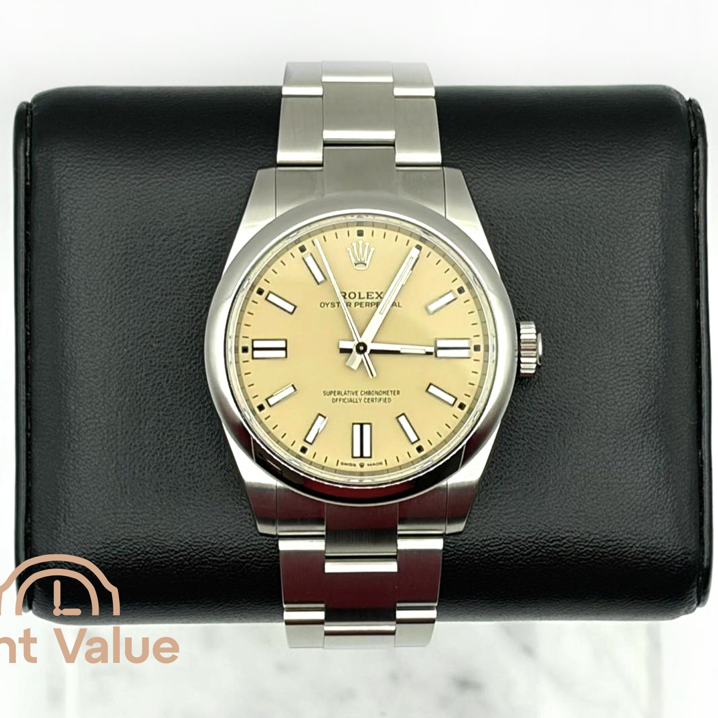 Rolex Oyster Perpetual 41 134300 (2025) - Beige dial 41 mm Steel case (1/1)