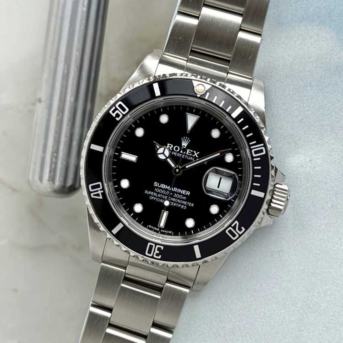 Rolex Submariner Date 16610 (1989) - Zwart wijzerplaat 40mm Staal (1/8)