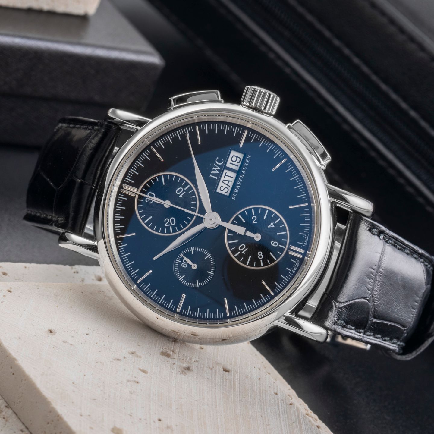 IWC Portofino Chronograph IW378303 (Unknown (random serial)) - Black dial 41 mm Steel case (2/8)